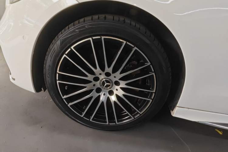 Used Mercedes-Benz C-Class 2023 Revised C 200 L Sport Edition Exterior 4