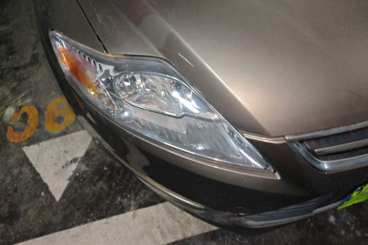 Used Ford Mondeo 2013 2.3L Fashion Edition Right Front Headlight