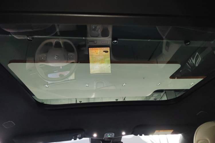 Used Nio ES6 2023 75 kWh
