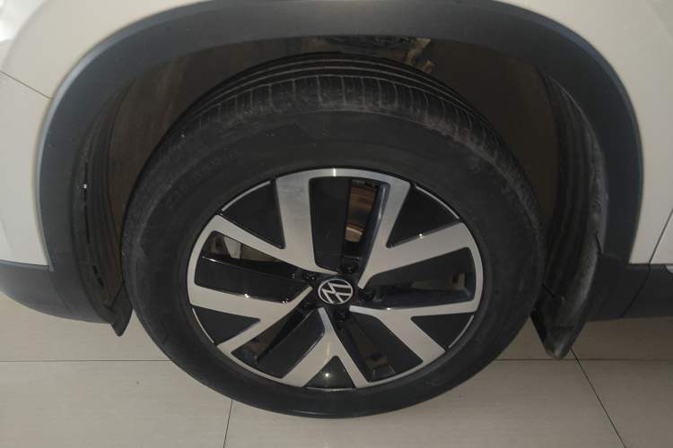 Used Volkswagen Tayron 2023 280TSI Two-Wheel-Drive Luxury Plus Advanced Version
