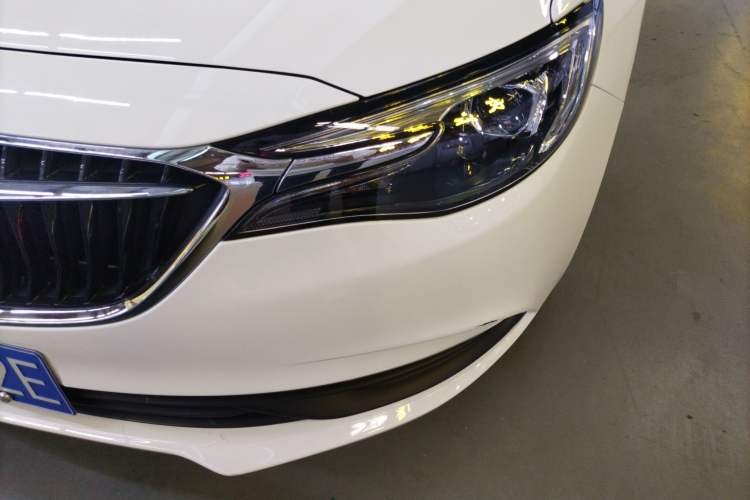 Used Buick GT 2021 Revised Version Flagship 1.5L Automatic Elite Edition Left Front Headlight