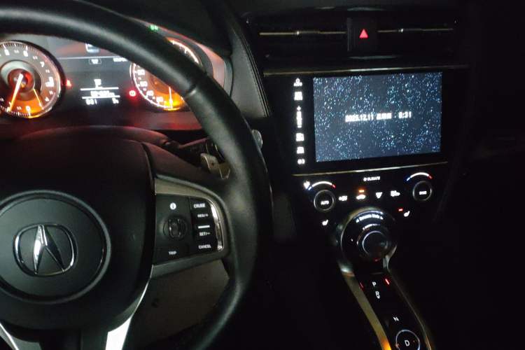 Used Acura CDX 2019 1.5T Two-Wheel Drive Deluxe Edition