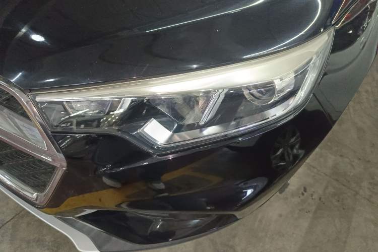 Used Dongfeng Fengdu MX5 2016 2.0L Automatic Flagship Edition
