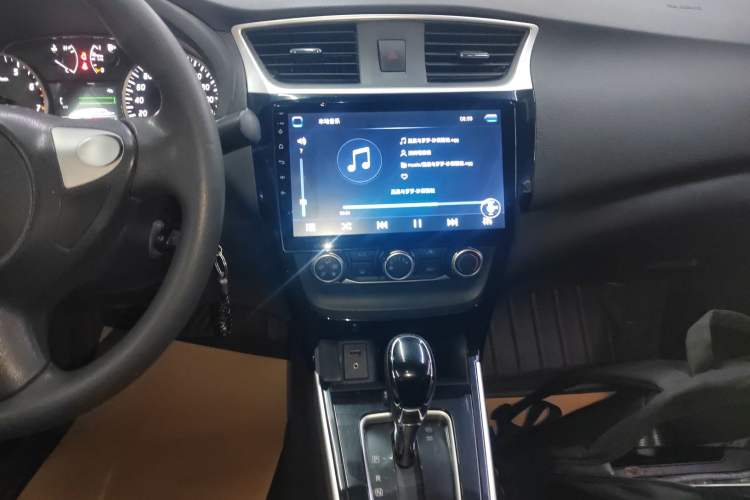 Used Nissan Sylphy 2019 1.6XV CVT Smart Connect Luxury Edition China VI Standard Audio And AC Panel