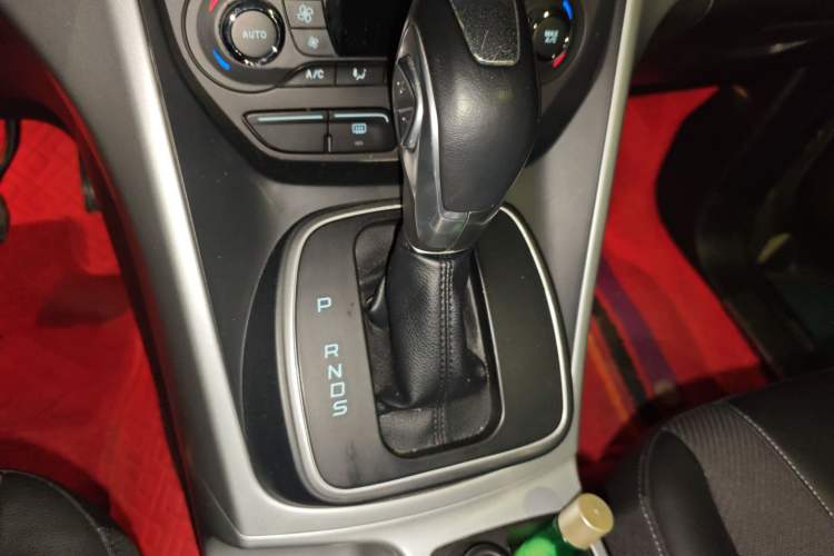 Used Ford Kuga 2015 1.5L GTDi Two-Wheel Drive Fashion Edition
