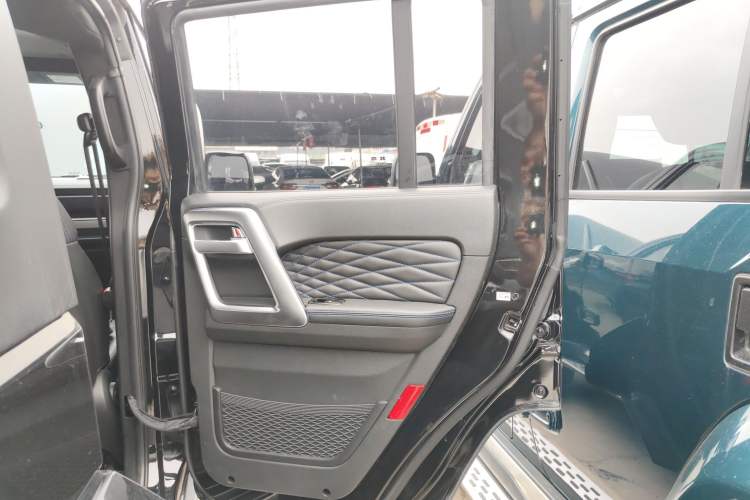 Used BAIC Off-Road BJ40 2023 2.0T Automatic Four-Wheel Drive Urban Hunter Edition Chivalrous Type