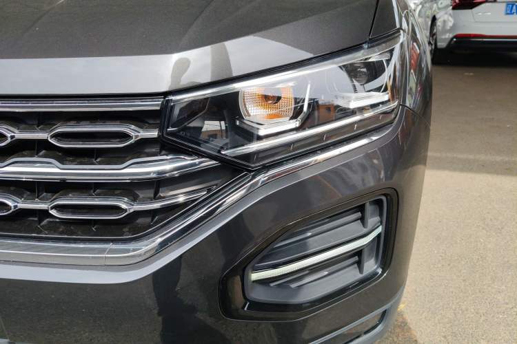 Used Volkswagen Tayron 2022 280TSI Two-Wheel Drive Luxury Smart Connectivity Version Left Front Headlight