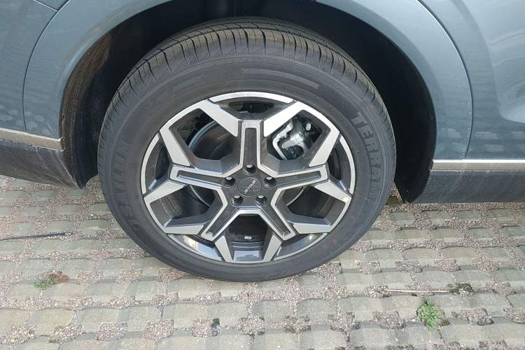 Used JETOUR X70L 2026 Model—1.5TD Dual-Clutch Comfort, 5-seater
