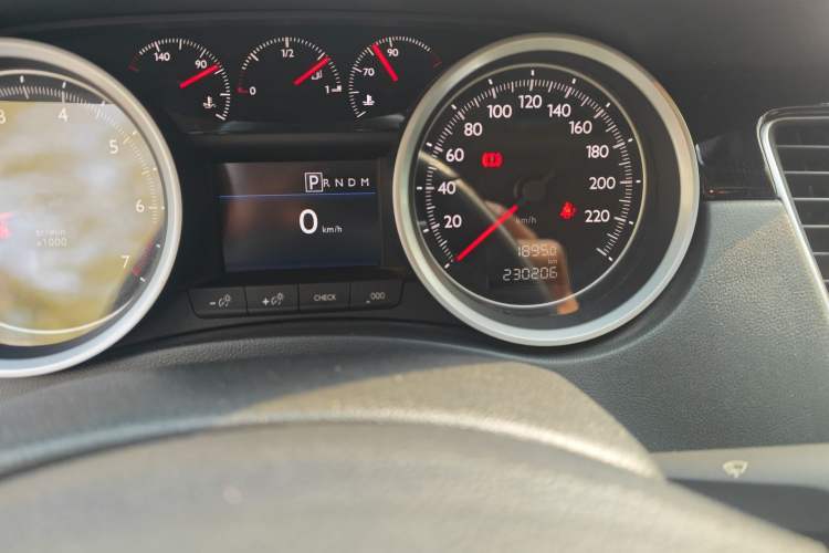 Used Peugeot 508 2013 2.3L 2nd Anniversary Edition Automatic Flagship Model Odometer Close Up