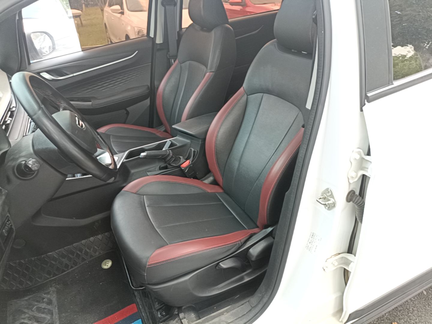 Geely Auto Vision X3 2021 PRO 1.5L CVT Deluxe Model — снимка 17