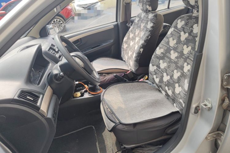 Used FAW Weizhi V5 2014 1.5L Manual Entry-Level Model
