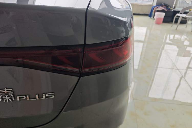 Used BYD Qin PLUS 2024 Honor Edition EV 420KM Leading Model