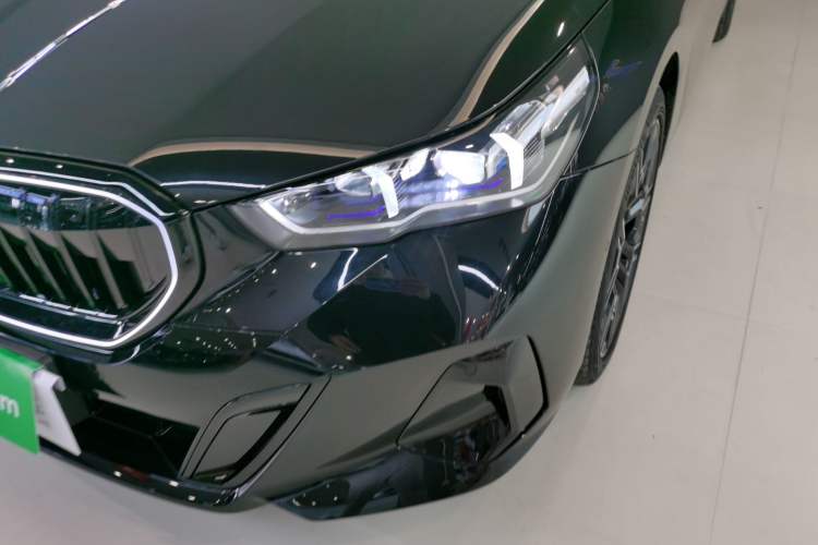 Used BMW 5 Series 2025 530Li Luxury Edition M Sport Package