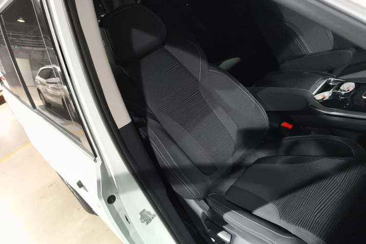 Used SAIC MAXUS G20 2020 2.0T Gasoline Automatic Luxury Edition
