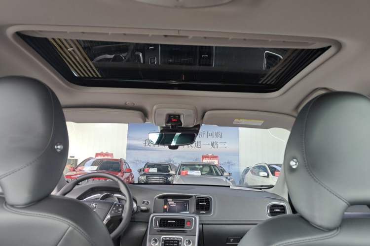 Used Volvo S60 2018 S60L T4 Smart & Ambitious Edition