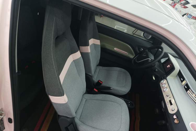 Used Wuling Hongguang MINIEV 2022 Macaron Premium Model – Lithium Iron Phosphate
