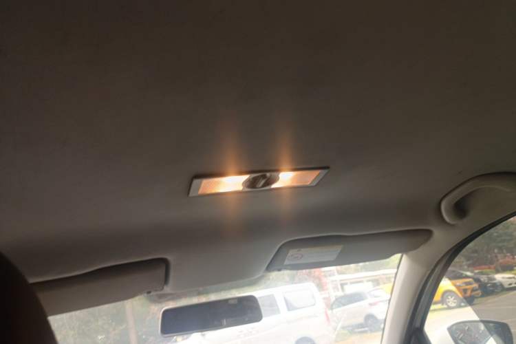 Used Volkswagen Lavida 2013 Revised Classic 1.6L Automatic Fashion Edition Headliner