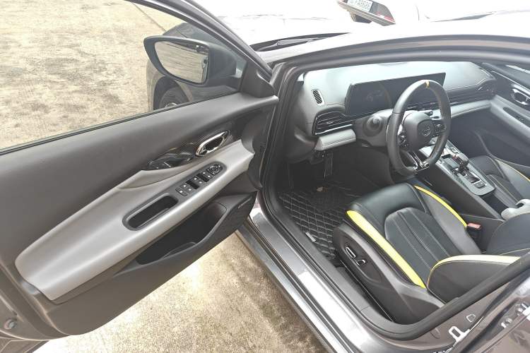 Used GAC Trumpchi EMPOW 2021 270T DCT J15 Version