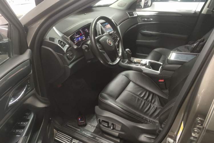 Used Cadillac SRX 2015 3.0L Comfort Version Driver Seat