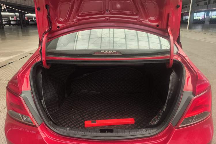 Used Hyundai Verna (older generation) 2014 1.4L Automatic Smart GLS Trunk