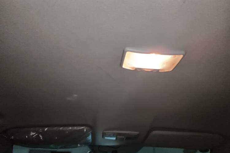 Used Isuzu JLM 2018 2.8T Classic Edition Two-Wheel Drive Progressive Version JE493ZLQ5F
