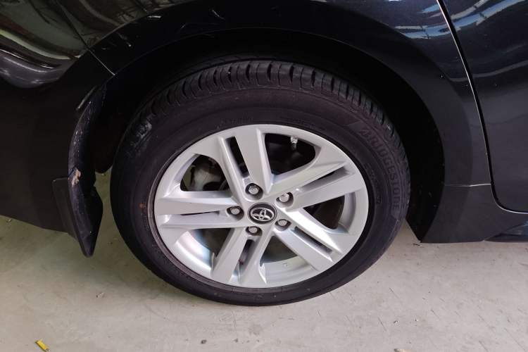 Used Toyota Levin 2021 Dual-Motor 1.8H E-CVT Progressive Edition Right Rear Wheel Hub