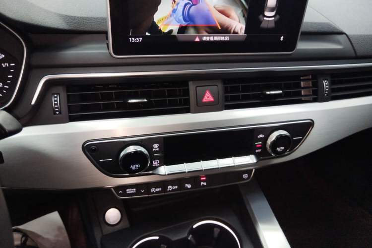 Used Audi A4L 2019 40 TFSI Fashion Edition China VI Emission Standard