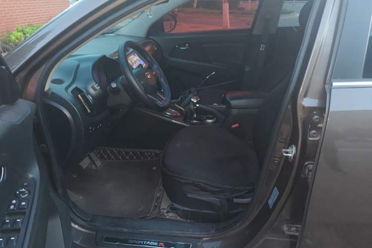 Used Kia Sportage R 2011 2.0L Automatic Two-Wheel Drive Premium Edition Left Front Seat