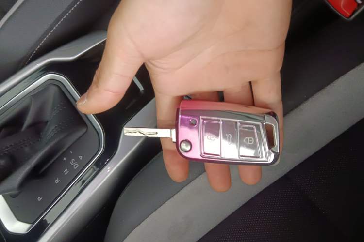 Used Volkswagen T-ROC 2020 230TSI DSG Two-Wheel Drive Advanced Version
