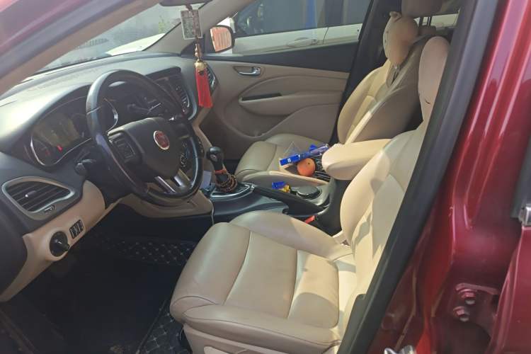 Used Fiat Viaggio 2012 1.4T Automatic Enjoyment Edition
