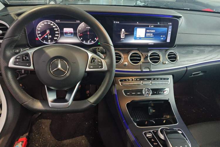 Used Mercedes-Benz E-Class 2018 Facelift E 200 L Sport 4MATIC