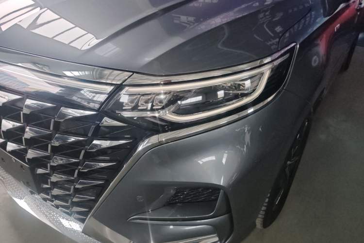 Used Roewe iMAX8 2023 400TGI Comfort Edition