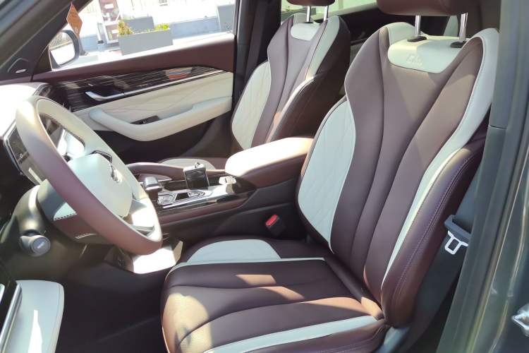 Used Geely Auto Monjaro L 2021 2.0TD DCT EVO Two-Wheel Drive Smart Luxury Version Left Front Seat