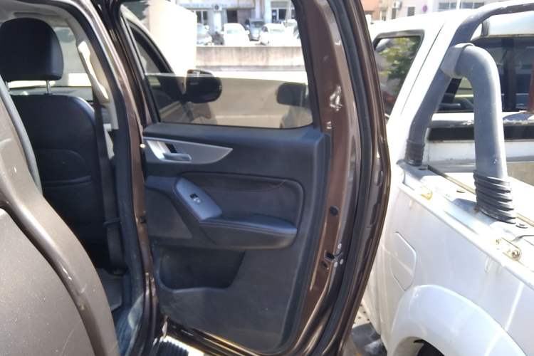 Used Great Wall Poer 2021 2.0T Commercial Version Automatic Diesel Two-Wheel Drive Elite Trim with Long Bed – GW4D20M
