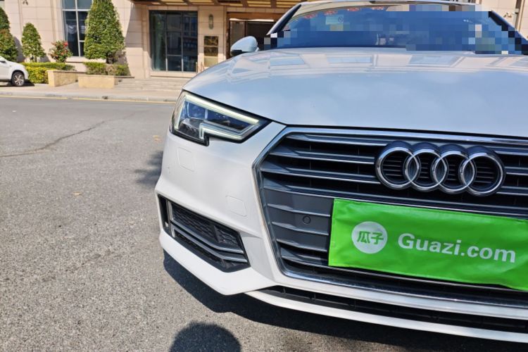 Used Audi A4L 2018 30th Anniversary Edition 40 TFSI Fashion Model
