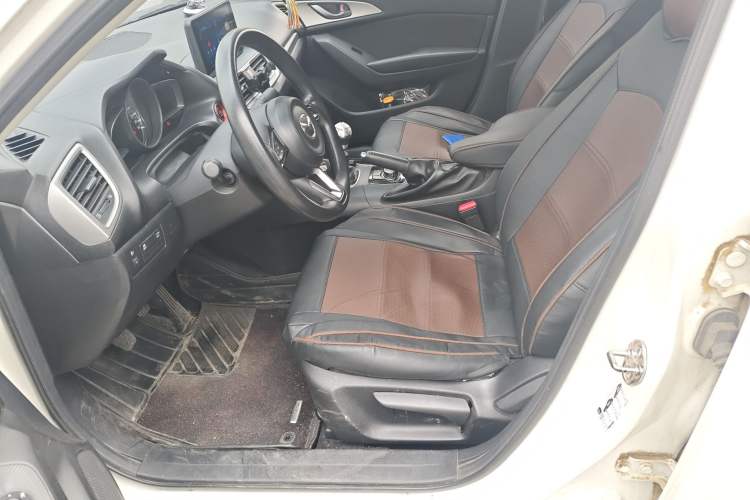 Used Mazda 3 Axela 2017 Sedan 1.5L Manual Comfort Model Emission Standard China V