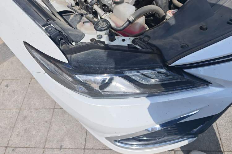 Used Toyota Camry 2021 Dual-Motor 2.5HG Luxury Edition Right Front Headlight