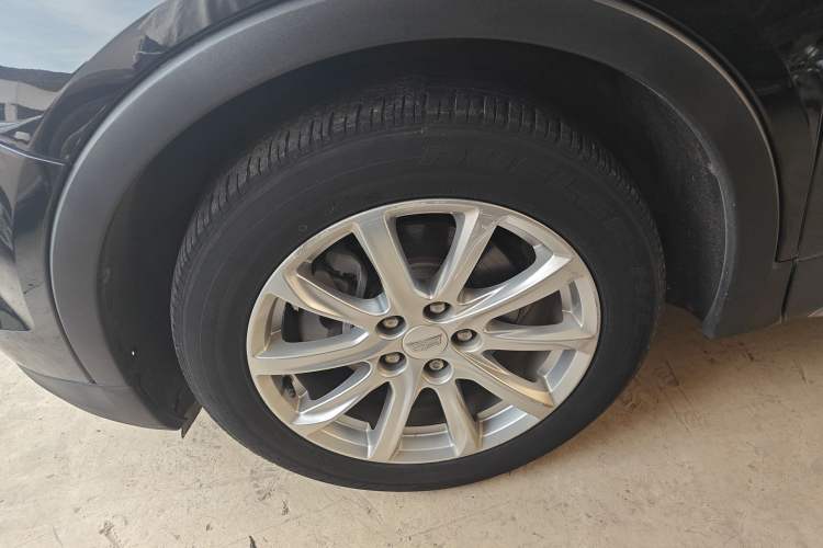 Used Cadillac XT4 2018 28T Two-Wheel Drive Tech Version