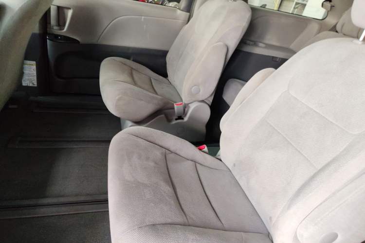 Used Toyota Sienna 2016 3.5L Two-Wheel Drive 7-Seater Parallel Import