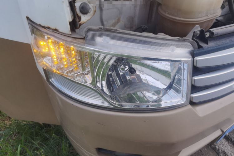 Used Foton Scenic G9 2017 2.4L Gasoline Commercial Version Long Wheelbase 6-Seater 4G69