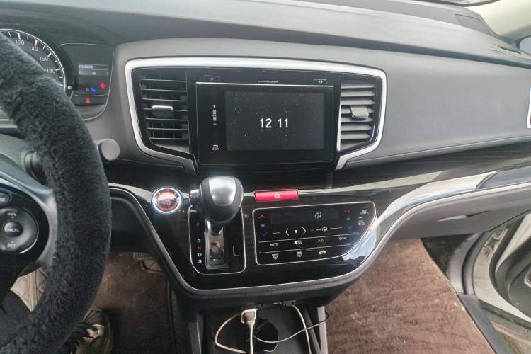 Used Honda Odyssey 2018 2.4L Smart Edition Audio And AC Panel