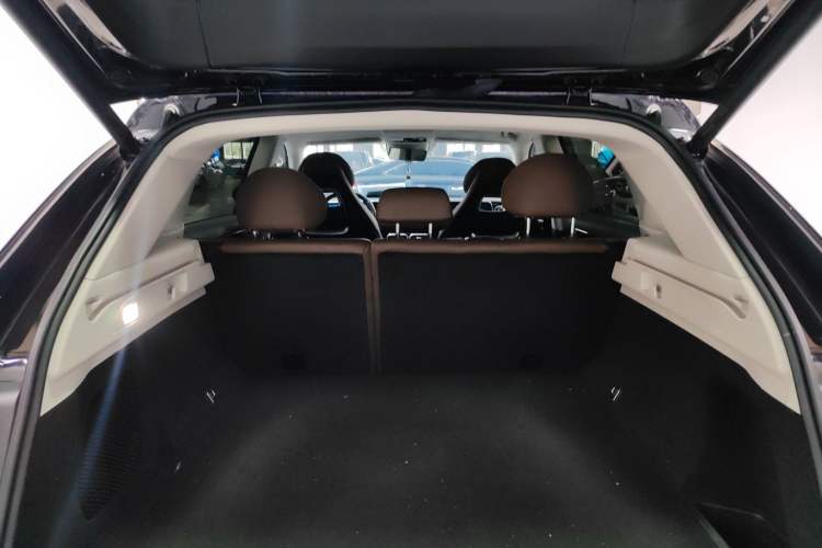 Used Leapmotor C11 2023 Pure Electric 500 Comfort Edition Trunk