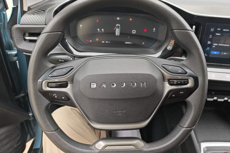 Used Baojun RM-5 2019 1.5T Manual Elite Version with 24-Hour Online Service 7 Seats