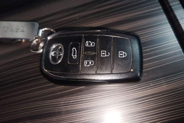 Used Toyota Granvia 2024 2.5L Hybrid Prestige ULTRA Edition
