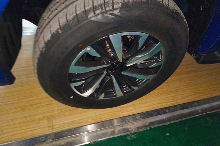 Used Great Wall Poer 2023 2.0T Passenger Version Automatic Diesel Two-Wheel Drive Comfort Trim – GW4D20M
