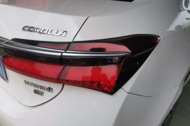 Used Toyota Corolla 2017 Revised Dual-Engine 1.8L E-CVT Leading Edition