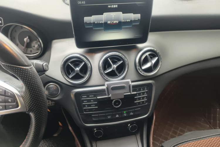 Used Mercedes-Benz CLA 2016 CLA 220 4MATIC Audio And AC Panel