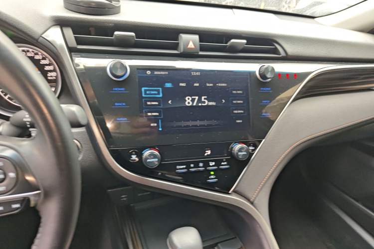 Used Toyota Camry 2019 Revised Version 2.0G Luxury Edition
