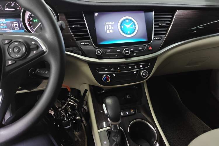 Used Buick Verano 2019 Sedan 15S Automatic Leading Model Audio And AC Panel