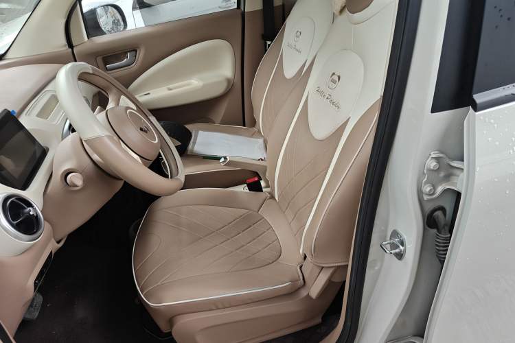 Used Wuling Hongguang MINIEV 2025 Four-Door Version Advanced Edition Left Front Seat